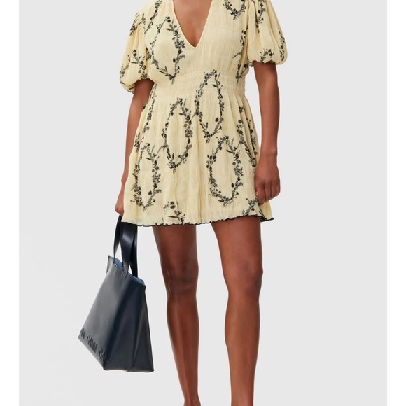 Nwot Ganni Pale Yellow Floral Pleated Georgette Mini Dress - Picture 1 of 3